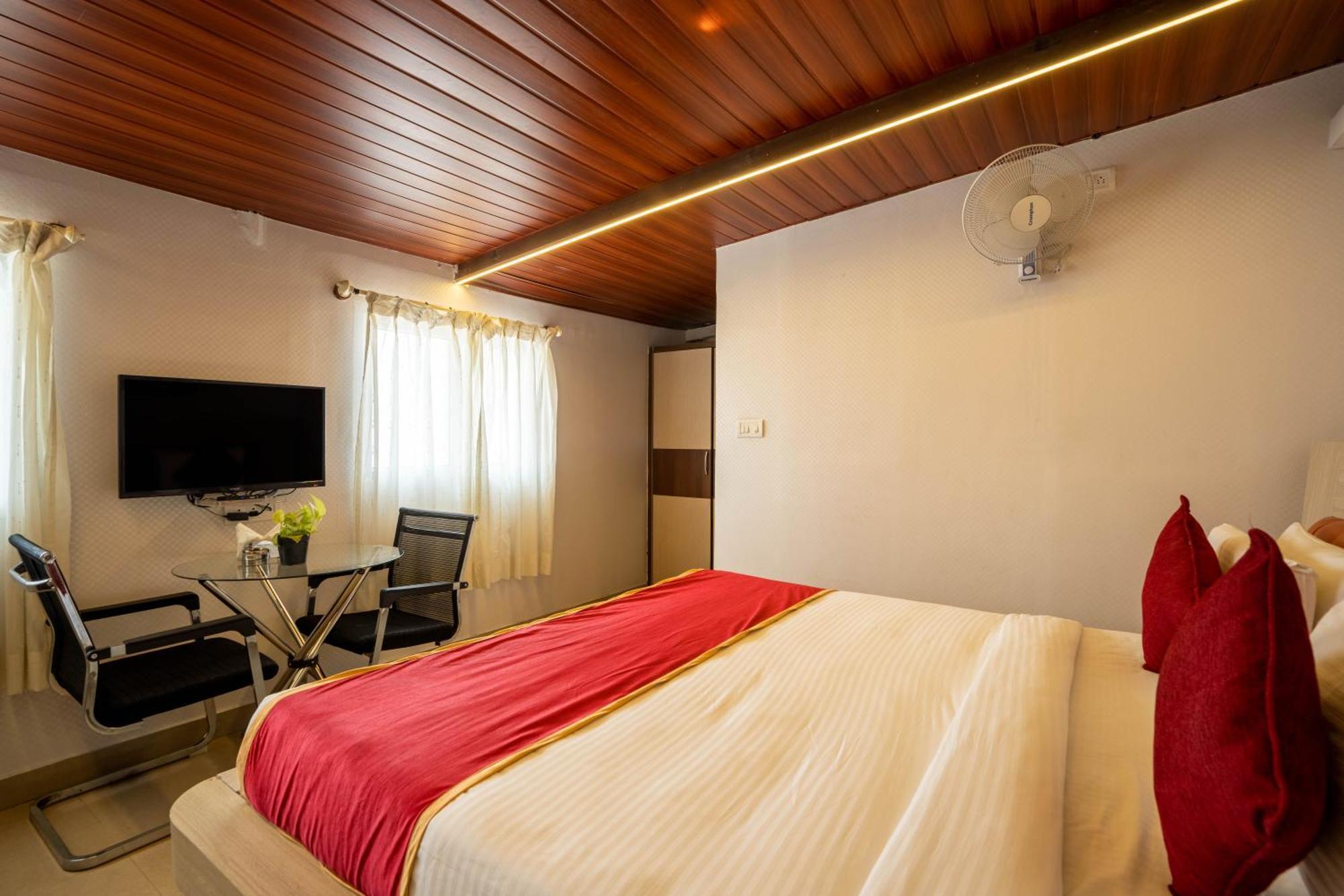 Seasons Suites Koramangala Bangalore Exterior foto